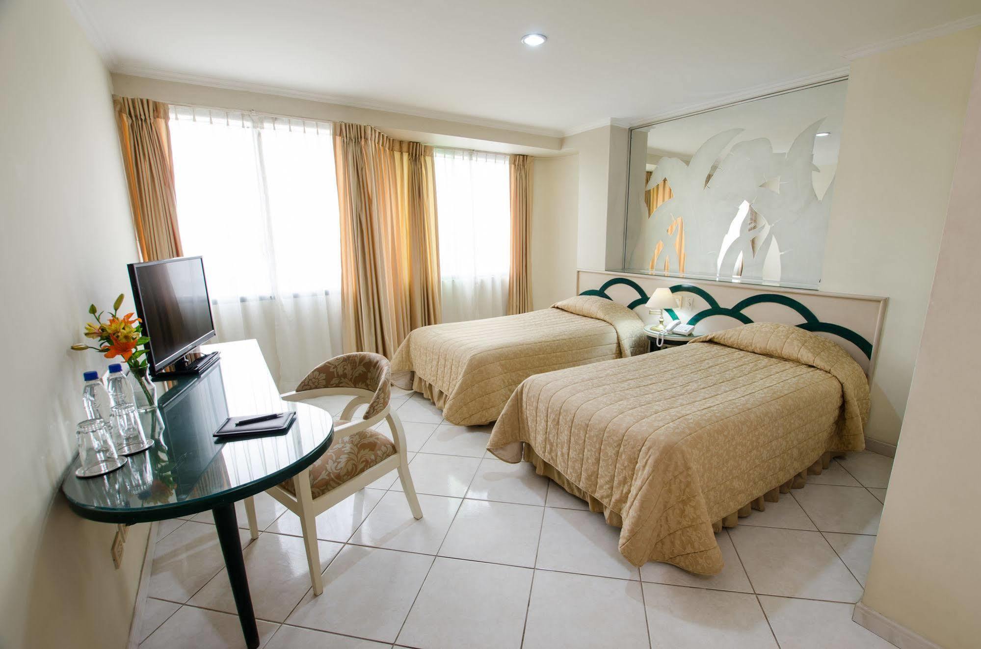 Apart Hotel Kennedy Guayaquil Luaran gambar